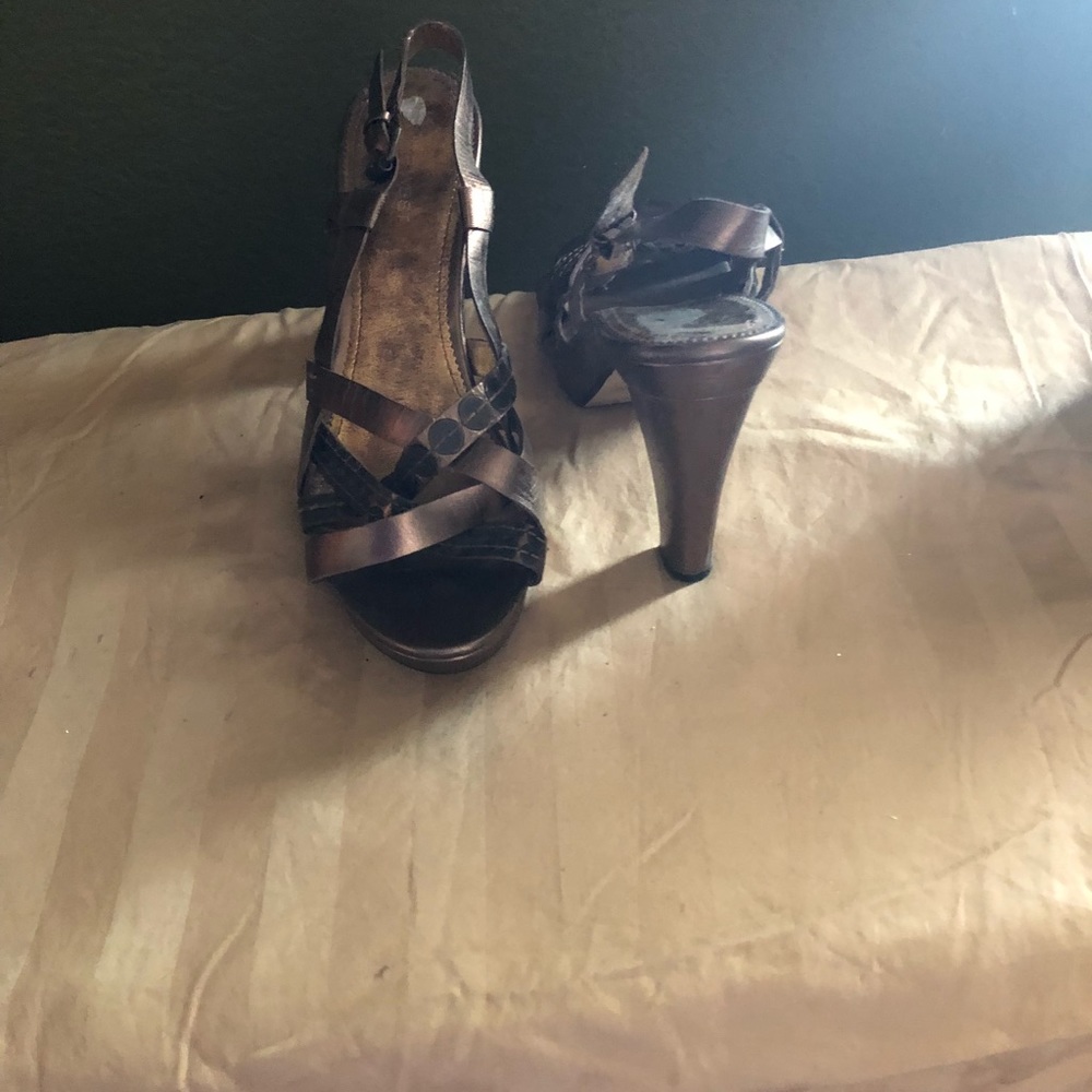 Low heel